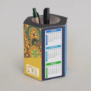 Producto de imprenta: impresión de calendarios lapicero económicos portalápices