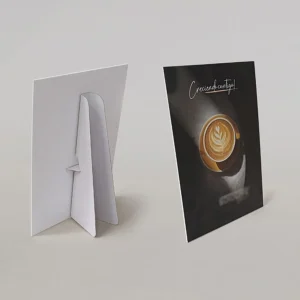Displays en cartón pluma A4 con peana